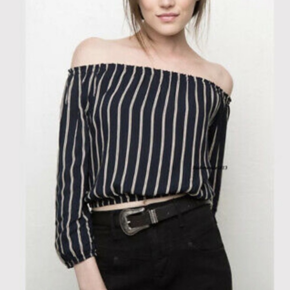BRANDY MELVILLE STRIPED MAURA OFF THE SHOULDER TOP